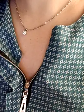 Pokazy przed kamerką – Amandda_