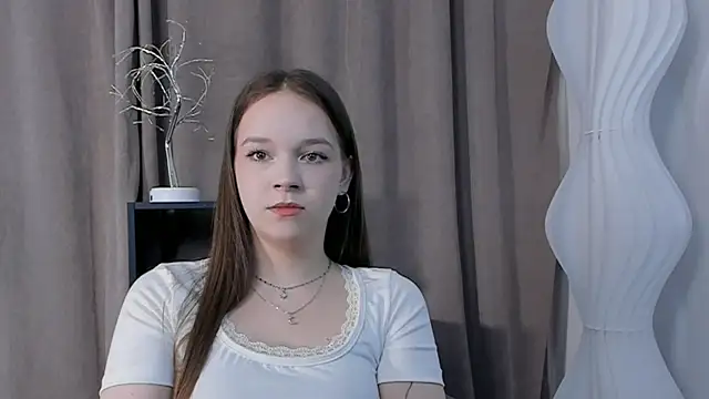 KiraGbur 现场XXX聊天