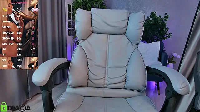 SelenaDaze Chat XXX live