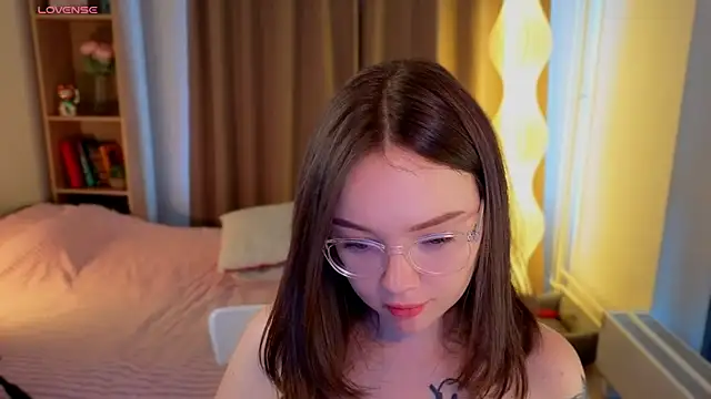 MilenaSaint Chat XXX live