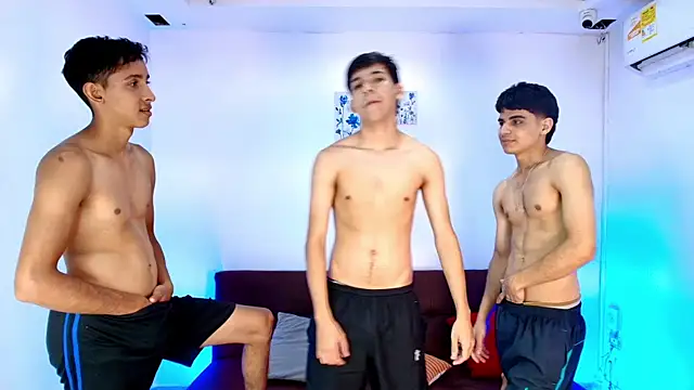 CHILLBICREWX Chat XXX live