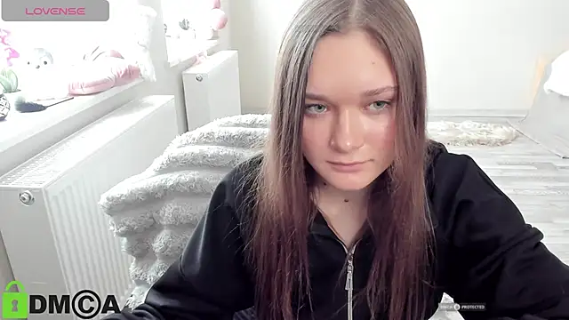 Elina_XのライブXXXチャット