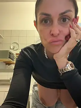 AmandaArt Show Webcam