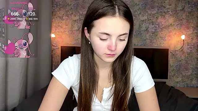 LoraDavi's Live XXX Chat