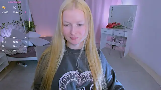 Онлайн чат XXX Laly_Peach