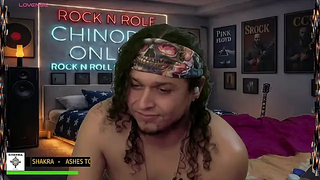 chino_roz webkamerás műsora