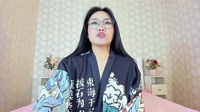 NatsumiHun's Live XXX Chat