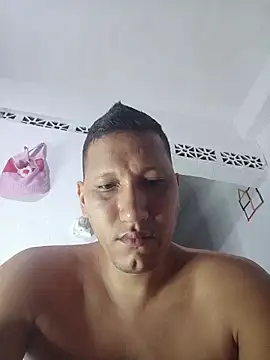 Tom_Hardy11 Adlı Modelin Web Kamerası Şovu