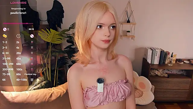 LaureMestler's Live XXX Chat