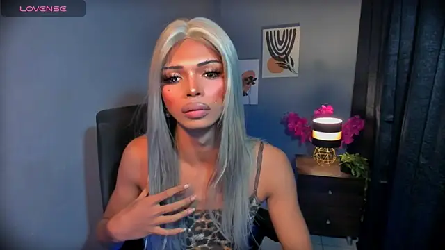 xEllaineCumsLotx Adlı Modelin Web Kamerası Şovu