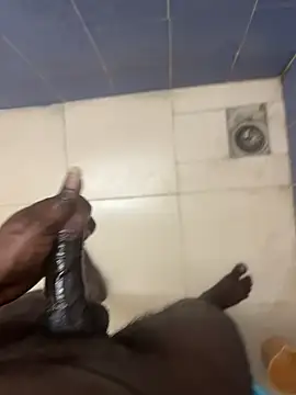 Crazyworldqueenking 现场XXX聊天