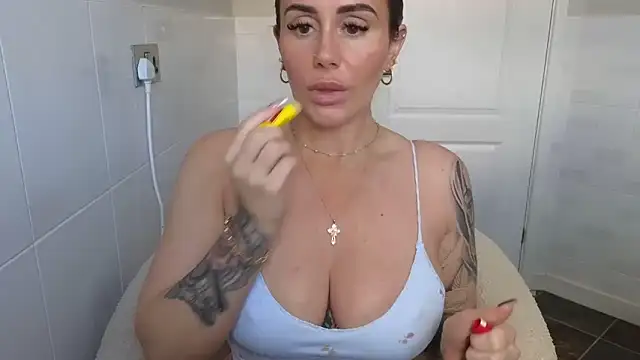 LibbyLoveHeartx 现场XXX聊天