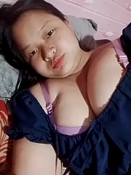 girl-babi élő XXX-chatje