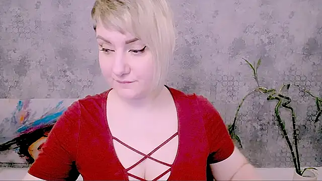 Djullia: απευθείας συνομιλία ΧΧΧ