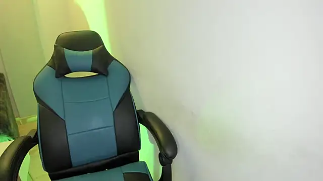 Scarbadgirl_ Show in webcam