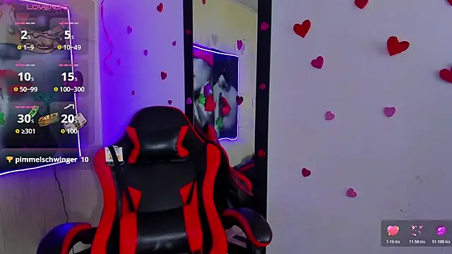 dolly_boob élő XXX-chatje