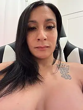 FerrariFrench élő XXX-chatje