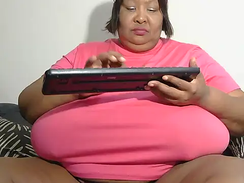 nancy111: онлайн-секс-чат