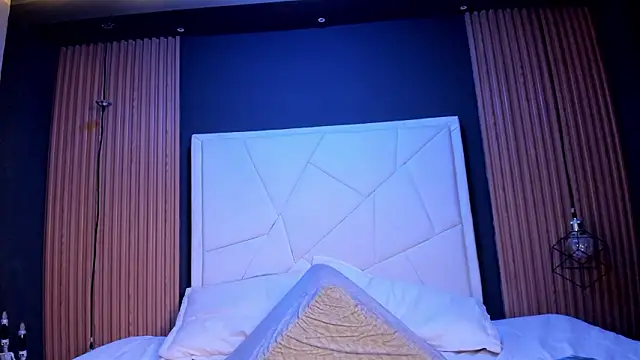 MiaTorres4 现场XXX聊天