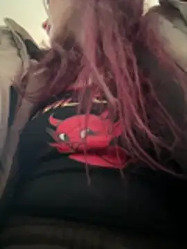 XXX chat uživo modela raen001