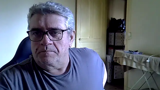 Pokazy przed kamerką – _hippo_