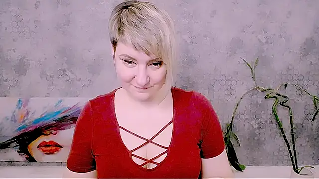 XXX chat uživo modela Djullia