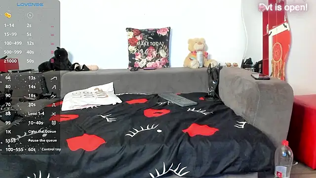 mistressas4a Adlı Modelin Canlı XXX Sohbeti