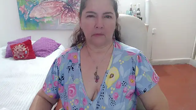 leonela_69 现场XXX聊天