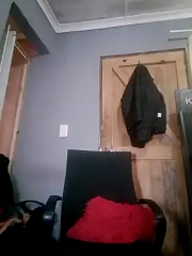 Africanmonster77: διαδικτυακό σόου στην κάμερα