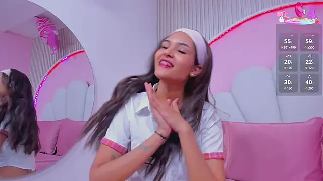 mia__poppy Adlı Modelin Canlı XXX Sohbeti