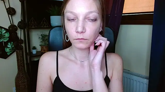 EmillyPlay Live XXX Chat