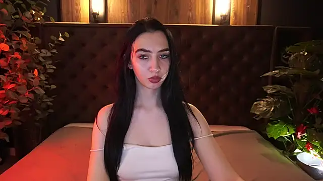 Czat XXX na żywo – WildKittenX_