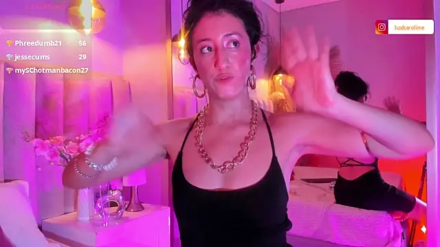 karoline_lux's Live XXX Chat