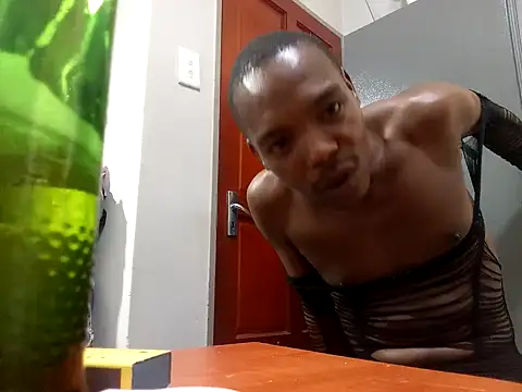 KinkyJXxX's Live XXX Chat