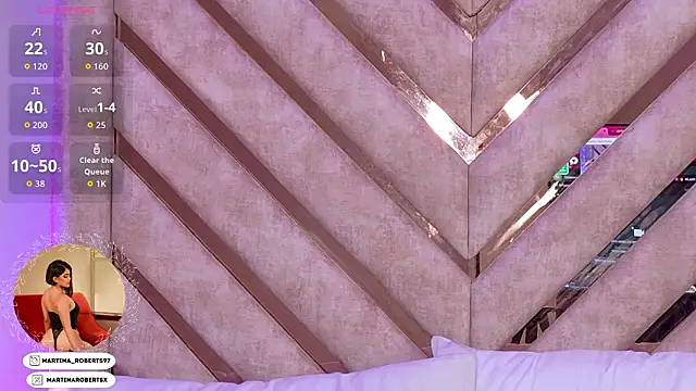 Martina-Roberts- 现场XXX聊天