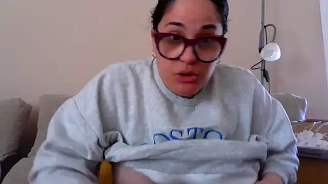 Cuquita83のライブXXXチャット