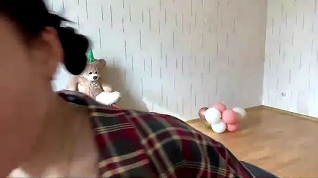 YourMiIaのライブXXXチャット