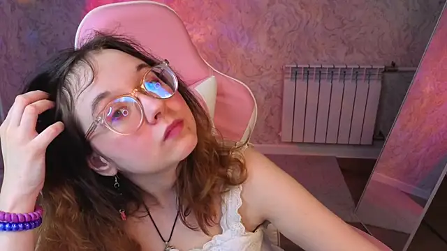 Aleks-caster Adlı Modelin Canlı XXX Sohbeti