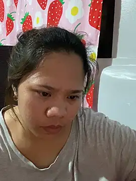 _UrSingleMamiBella_ – Naživo XXX chat