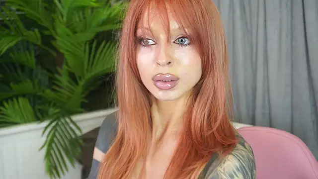 LanaReals Adlı Modelin Canlı XXX Sohbeti