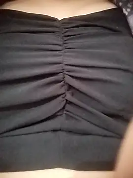 Tasty__doll69: διαδικτυακό σόου στην κάμερα