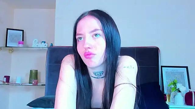 AdrianaCult Live XXX-Chat