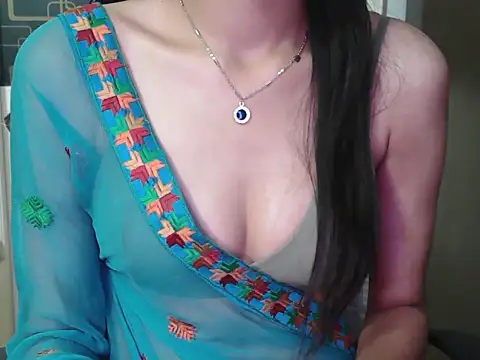 Simreet_22's Live XXX Chat