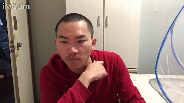 Pokazy przed kamerką – dyjdddttj