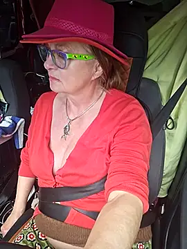 Chat XXX ao vivo de Hot-Muci