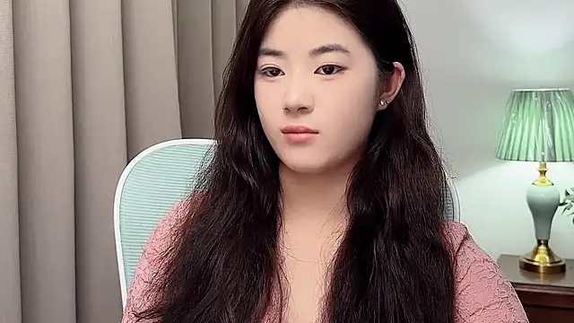 Nicole20266 即時 XXX 聊天