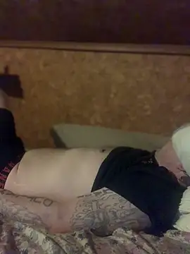 Ldnick69 Show in webcam