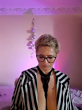 XXX chat uživo modela LunaBlaise