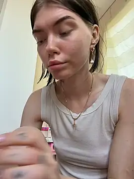 XXX chat uživo modela Lisaaa_Alisa