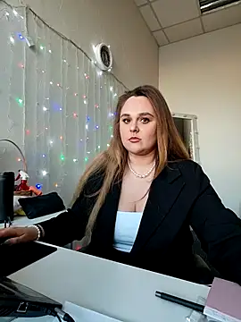 XXX chat uživo modela Juicy_PeachLux